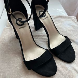 Black Open Toe “Guess” Heels *SIZE 7.5*